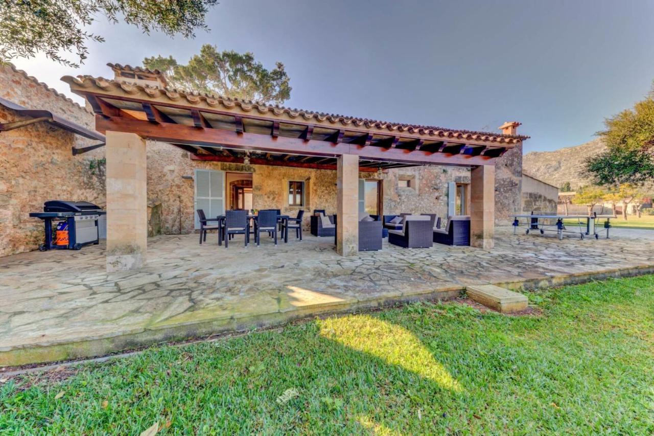 Cladera Villa